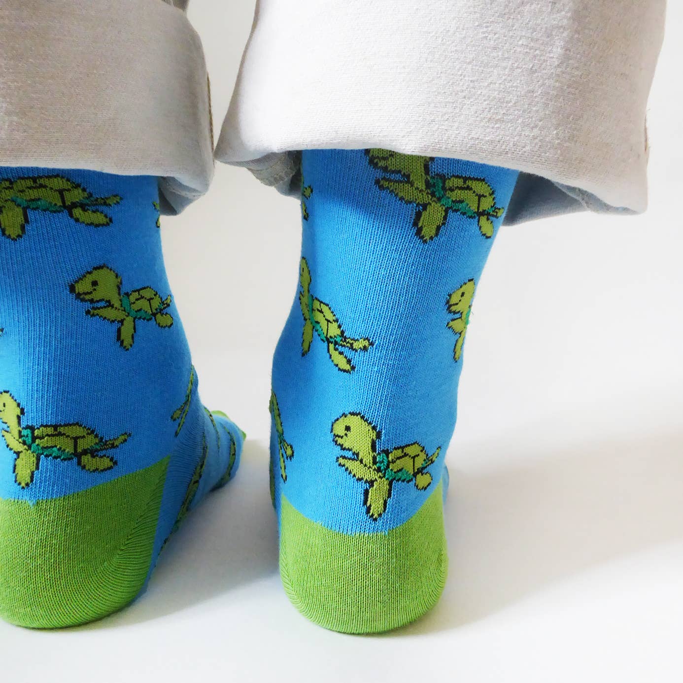 Ocean Socks: Turtles / Single Pair / UK Adult 4-7