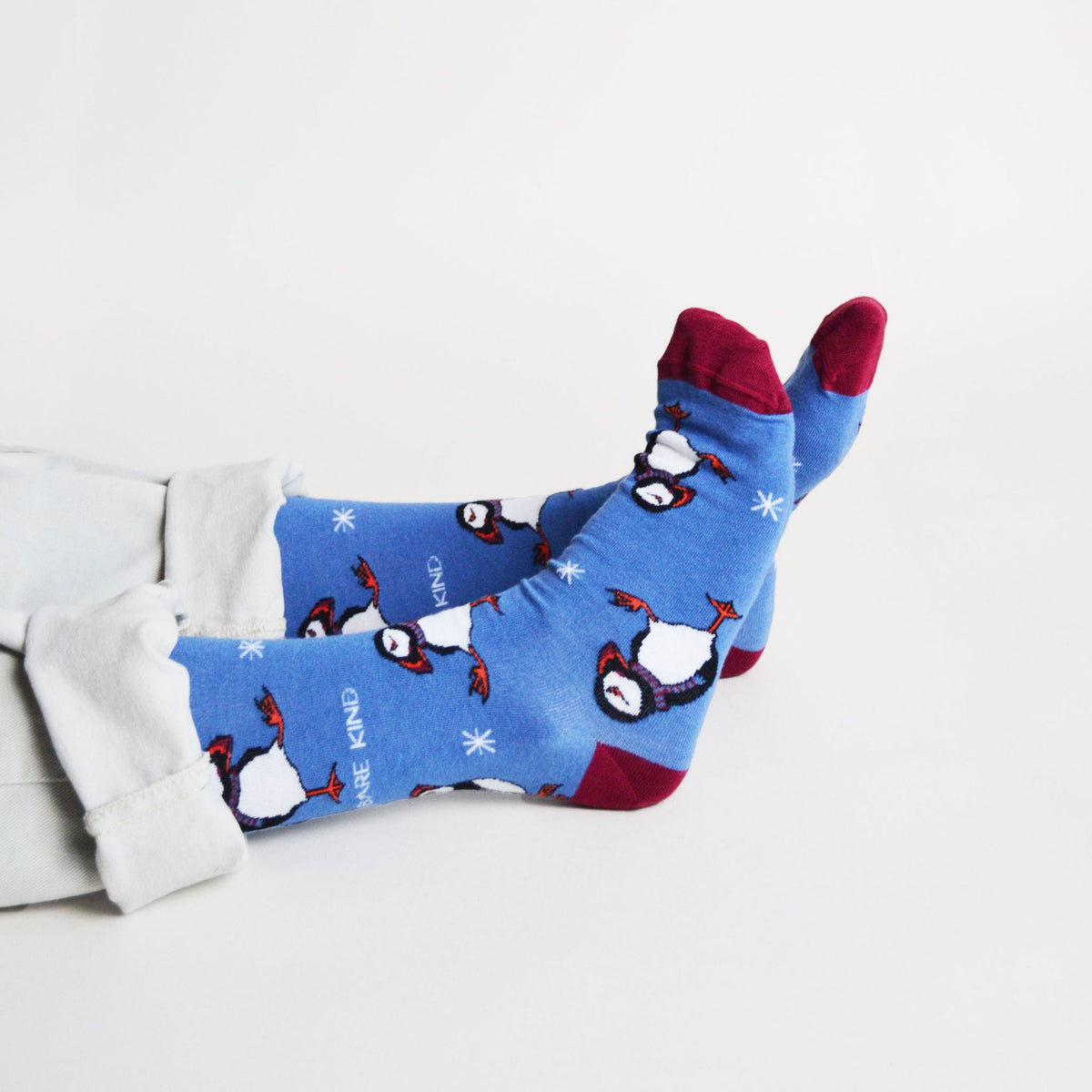 Bare Kind Adult Bamboo Socks - Christmas Puffin