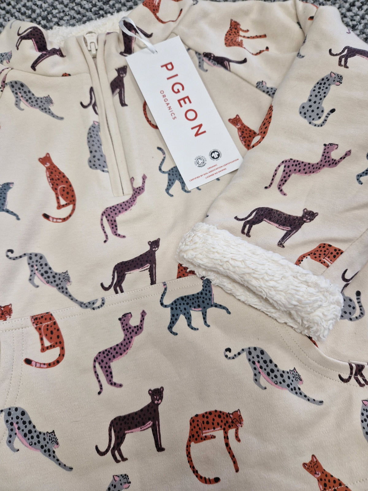 Pigeon Fleece Lined Sweater - Leopard Pumice
