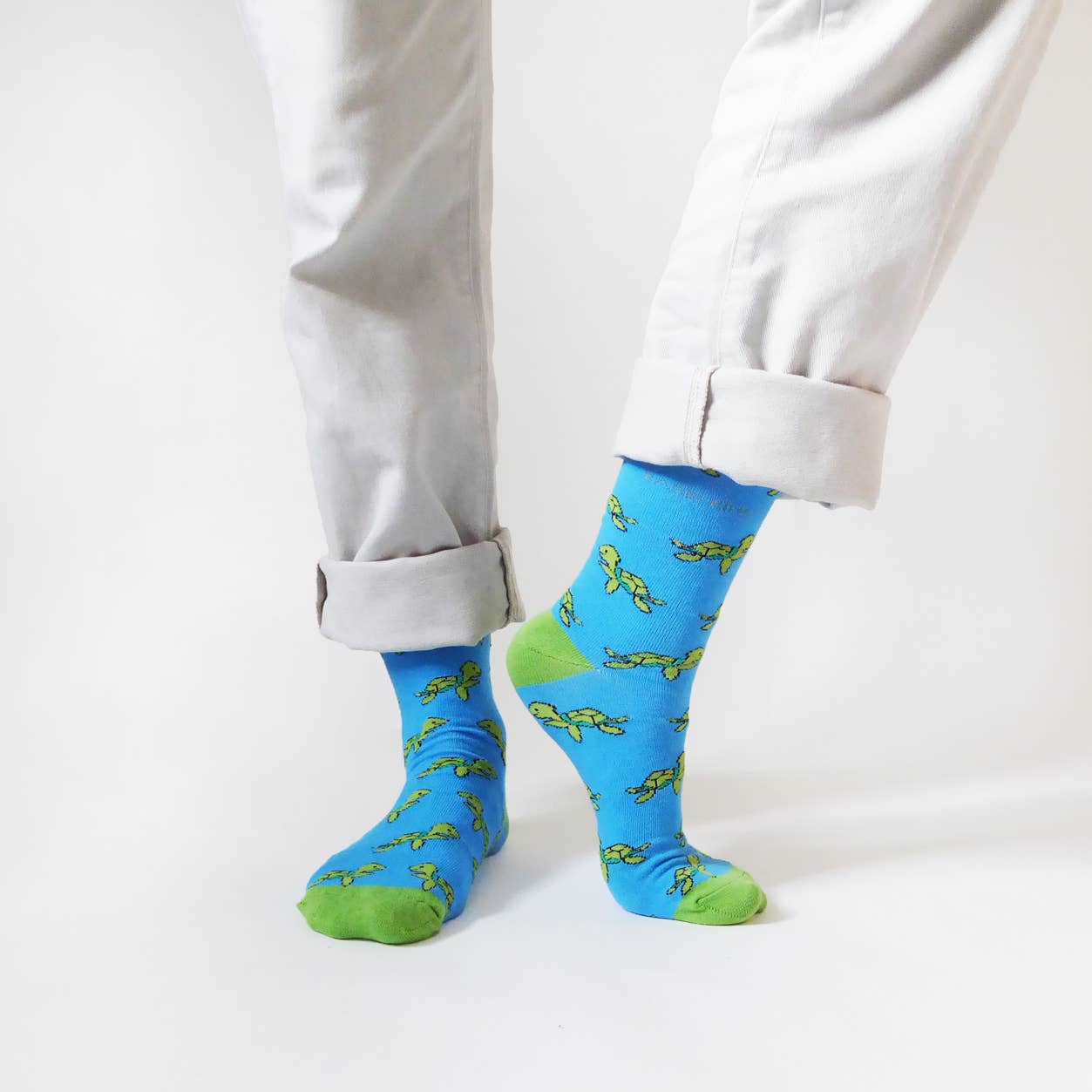 Ocean Socks: Turtles / Single Pair / UK Adult 11-15