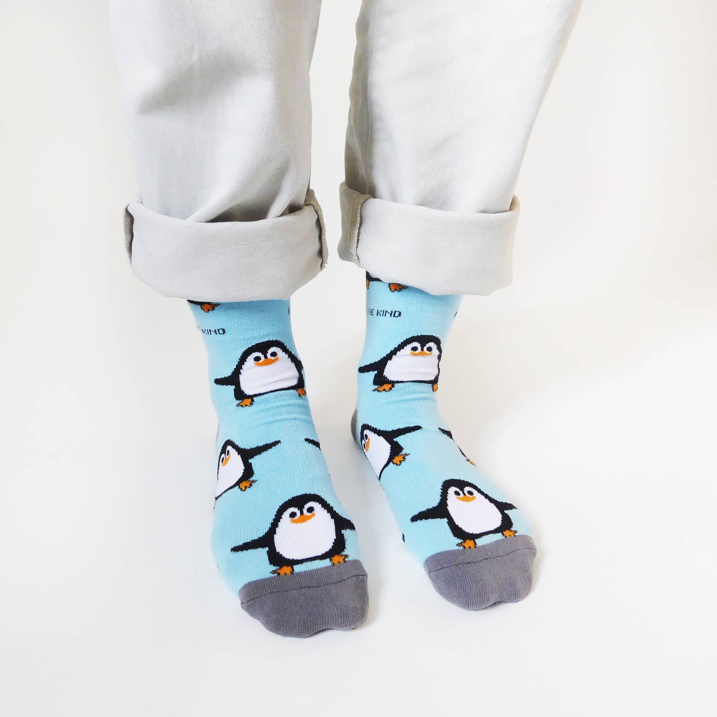 Aqua Socks: Penguins / Single Pair / UK Adult 4-7