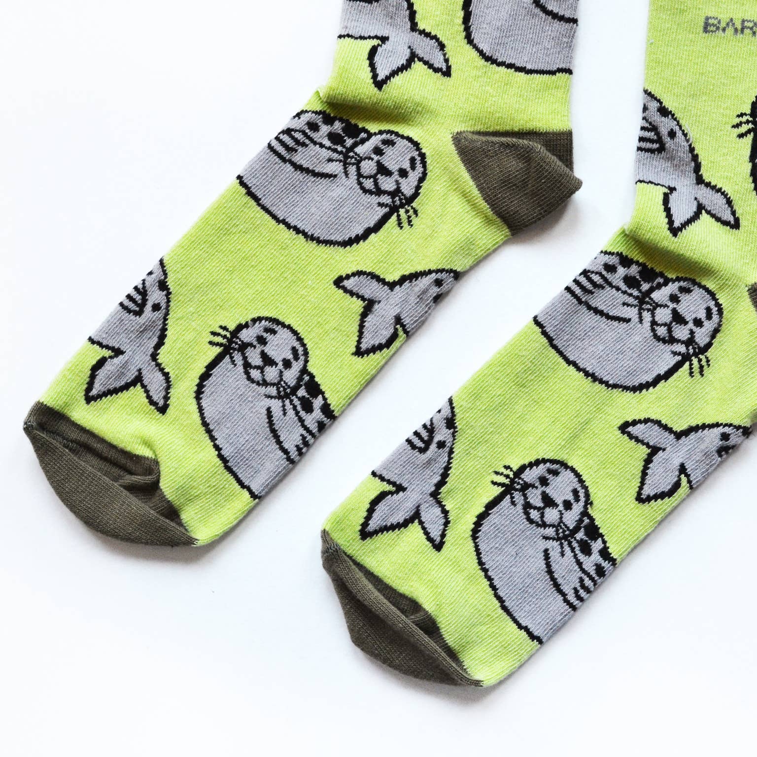 Summery Green Socks: Seals / Single Pair / UK Adult 7-11