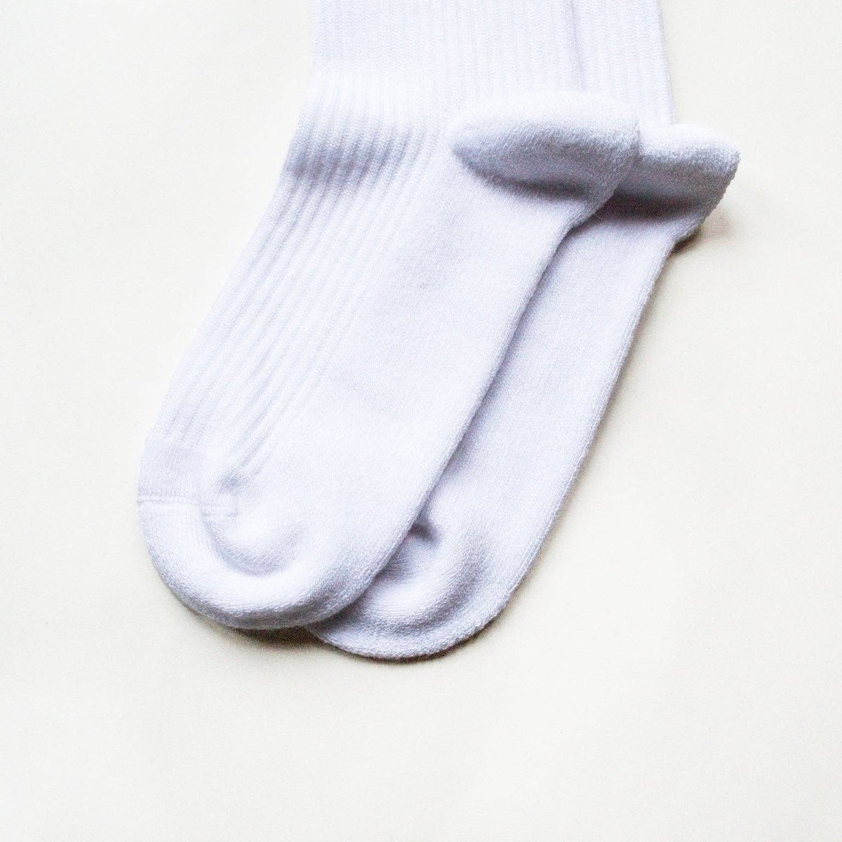 Bare Kind Adult Bamboo Ribbed Socks - White Sloth - Adult 7-11