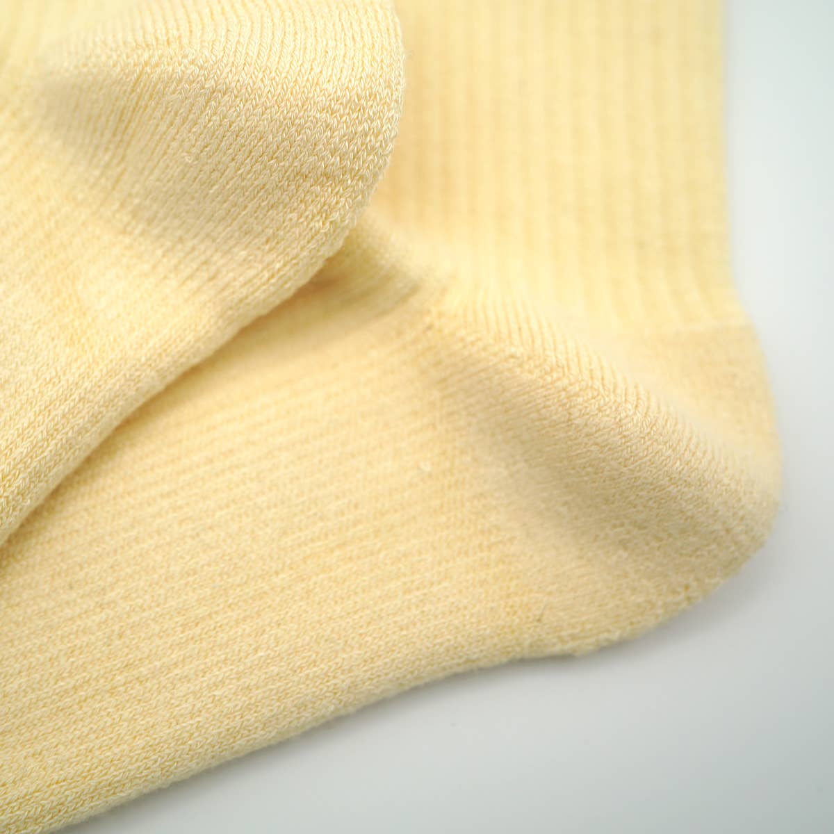 Bare Kind Adult Bamboo Ribbed Socks - Yellow Otter - Adult 7-11