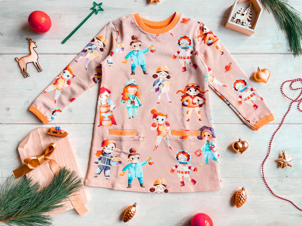 Curious Stories Dress With Pockets - Supergirl