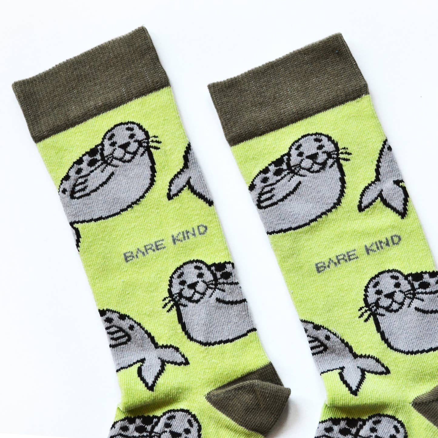 Summery Green Socks: Seals / Single Pair / UK Adult 7-11