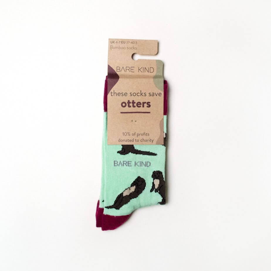 Pastel Green Socks: Otters / Single Pair / UK Adult 7-11