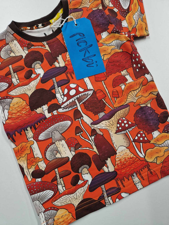 Pickbu Short Sleeve T-shirt - Shrooms Mushrooms