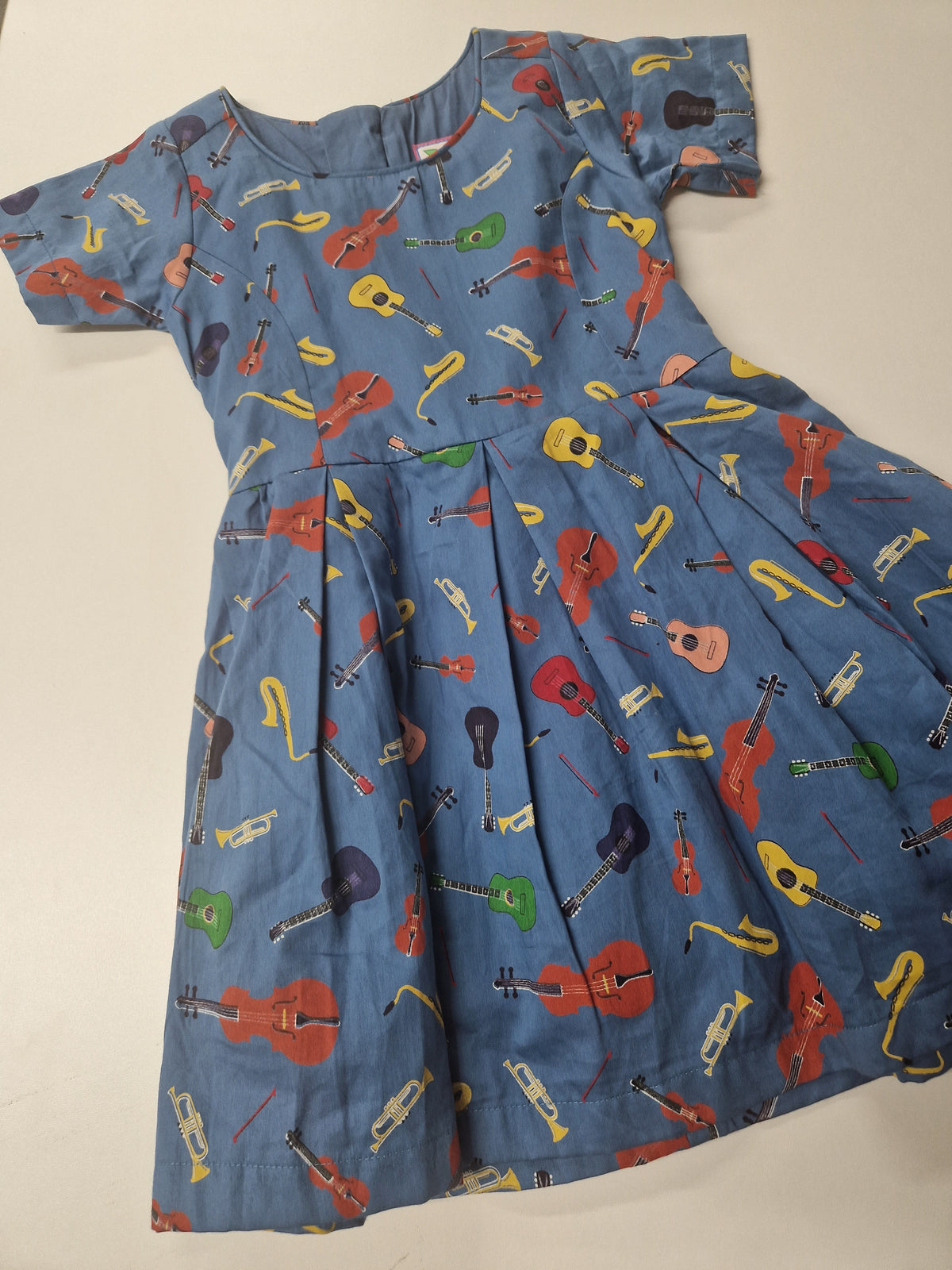 Blueberry London Dress Short Sleeve - Music