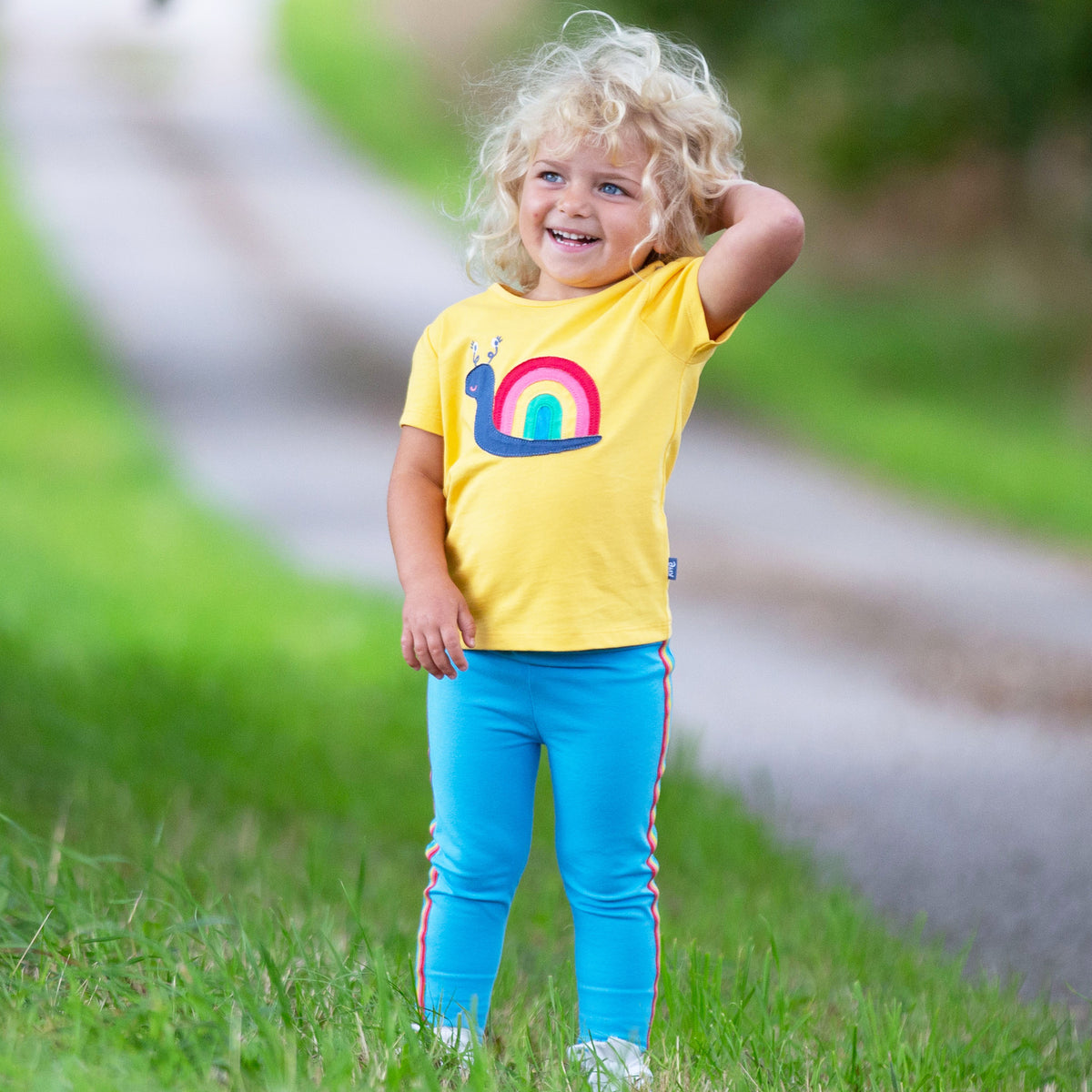 Kite T-Shirt Short Sleeve - Rainbow Snail