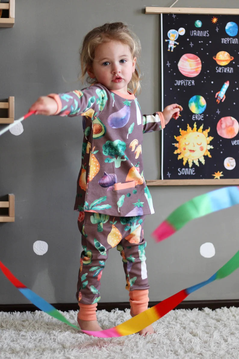 Curious Stories Grow With Me Pants - Veggi